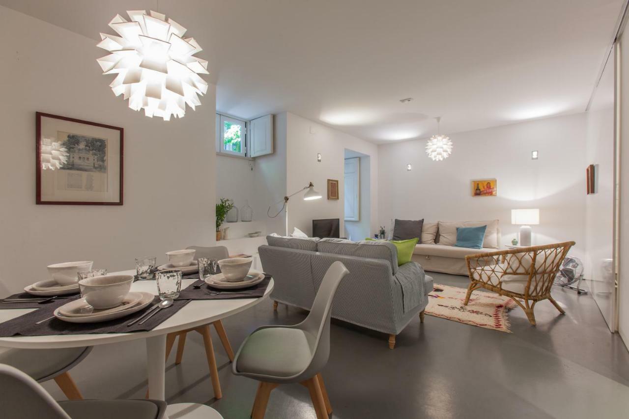 Renovated Apart With Private Courtyard, By Timecooler Lisboa Extérieur photo