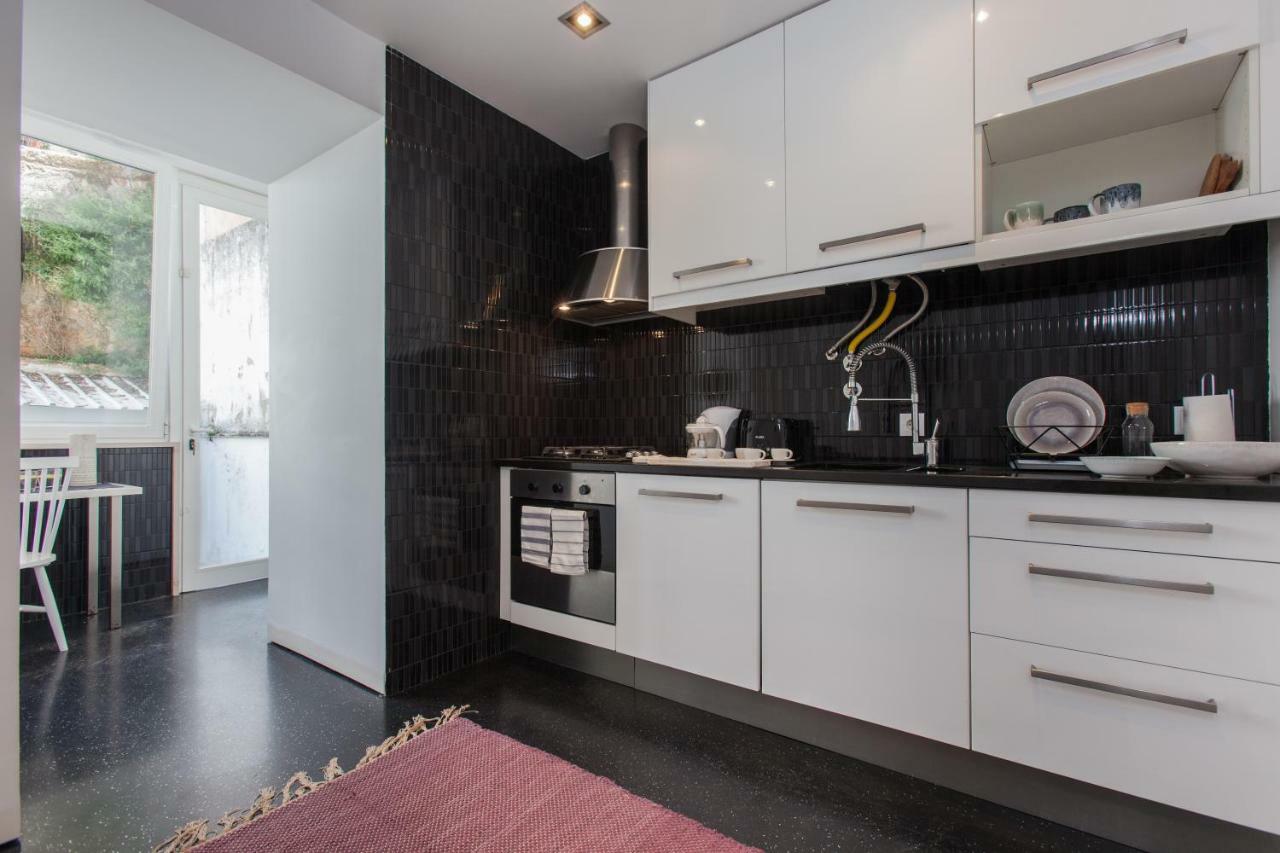 Renovated Apart With Private Courtyard, By Timecooler Lisboa Extérieur photo