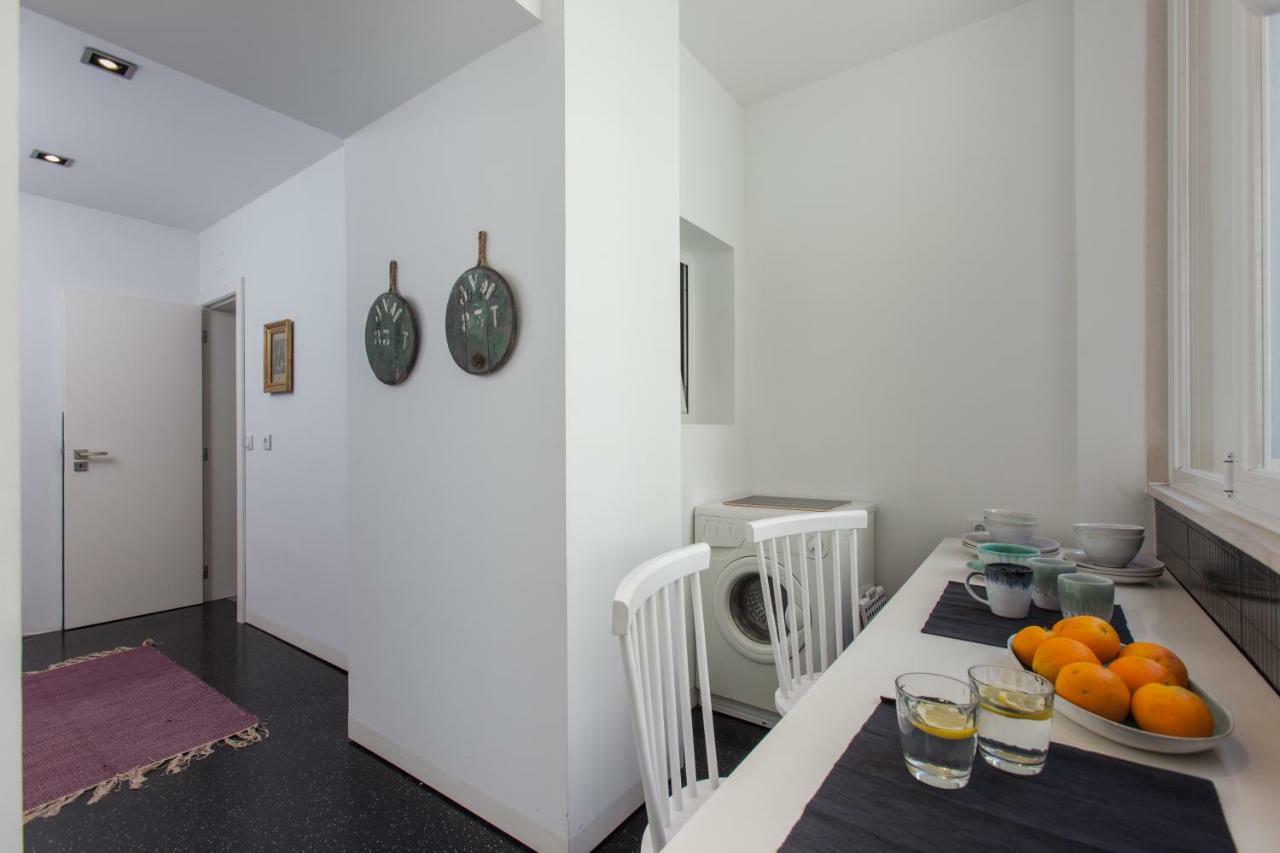 Renovated Apart With Private Courtyard, By Timecooler Lisboa Extérieur photo